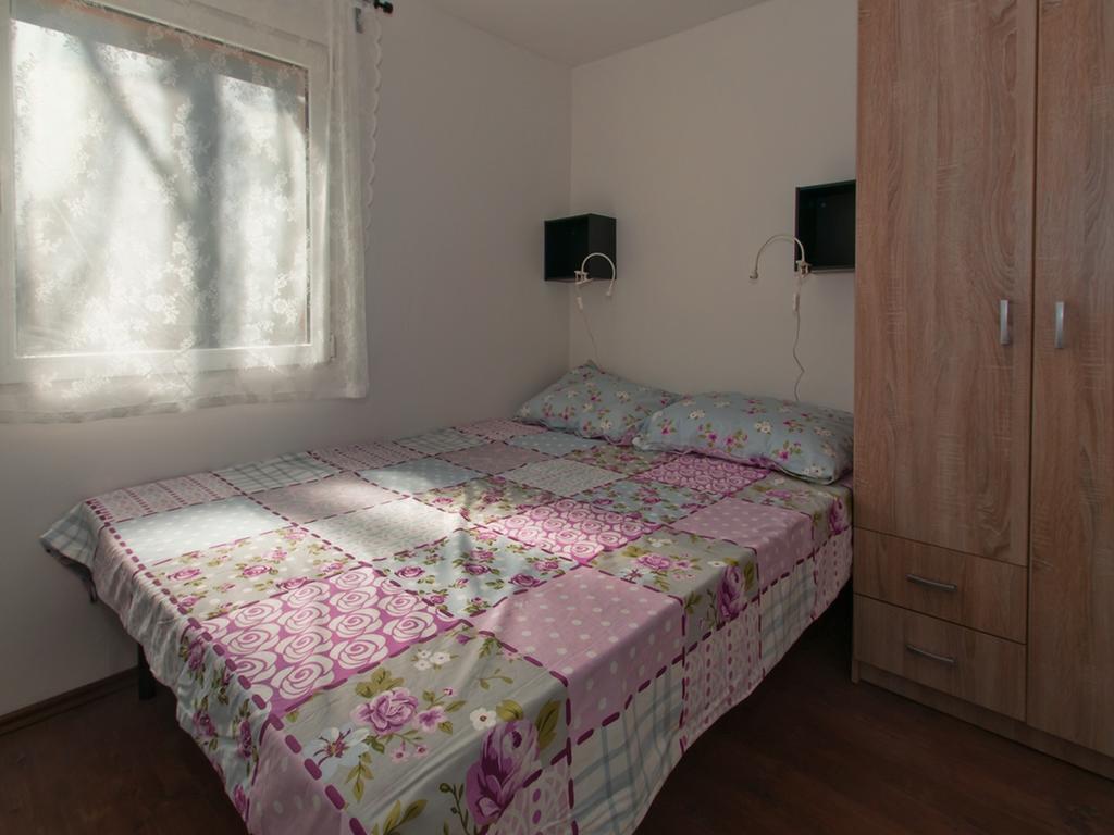 Ribarska Kuca Romana Premantura Exterior photo